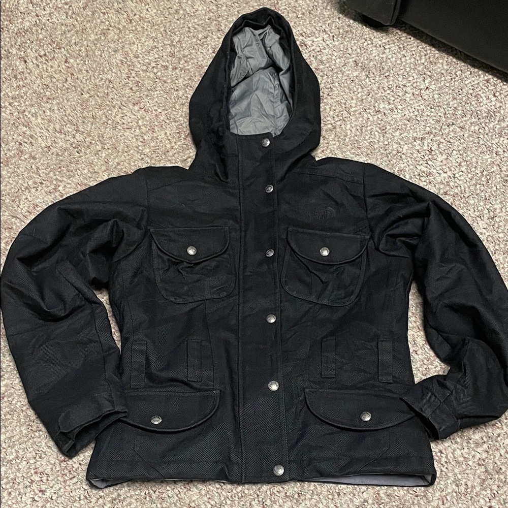 The northface woman’s Black Hooded ski/snow Jacket